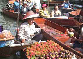 Floating Market.jpg (12731 bytes)