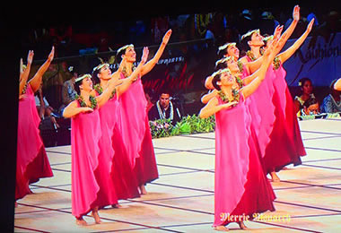 Merry monarch dancers