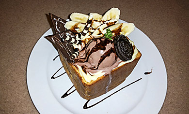 Honey Toast Box chocolate ice cream dessert