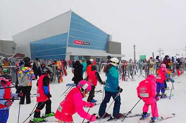 Whistler-Blackcomb skiing to lift