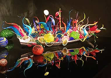 Chihuly Ikebana Float Boat