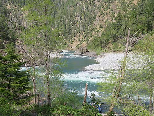 Illinois River rafting watching the river flow