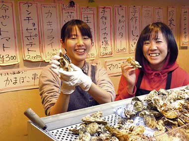 Sendai’s alleyways, fresh oysters