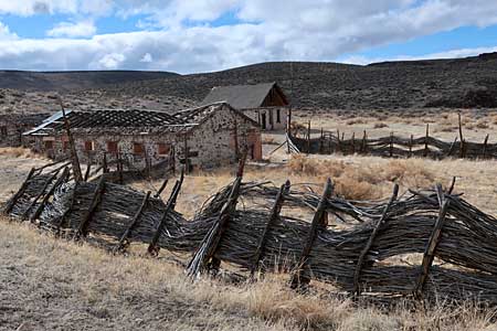 Oregon, Kinney Camp on Hwy 141