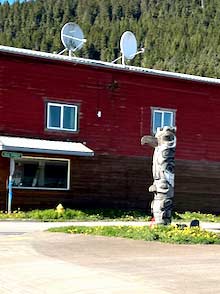 Downtown Hoonah totem pole