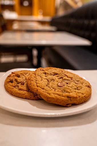 Broadmoor peanut butter cookies