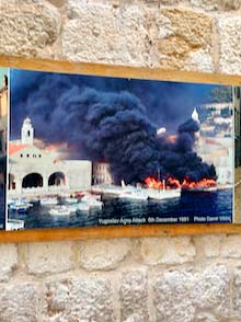 Dubrovnik in flame in 1991