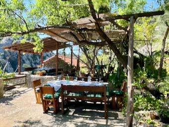 Lunch in the Abandoned Village of Malo Grablje