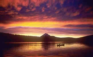 Oregon cabin on a lake